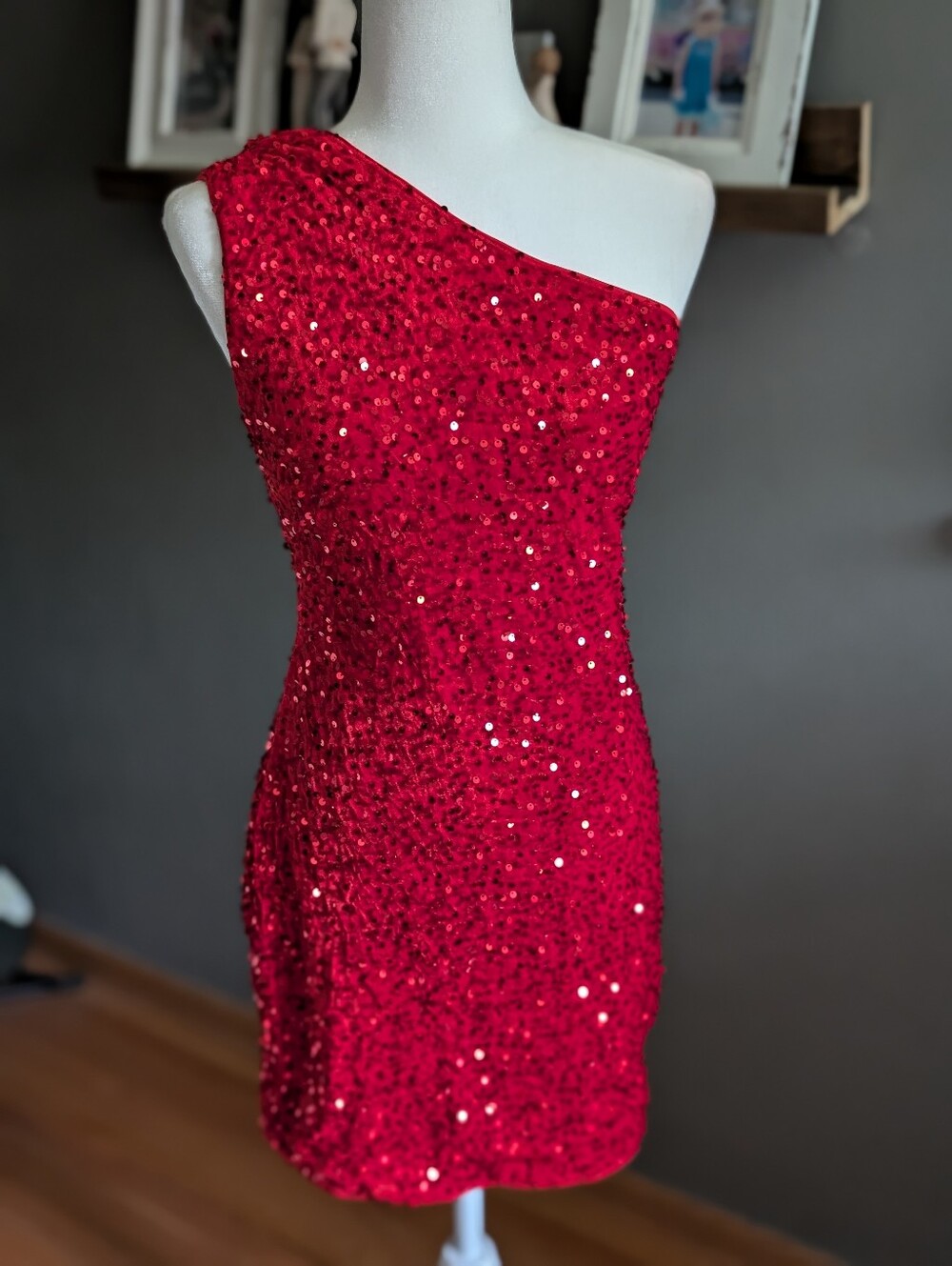 Womens Size Large Red Sequin One Shoulder Open Back Homecoming Mini Dress